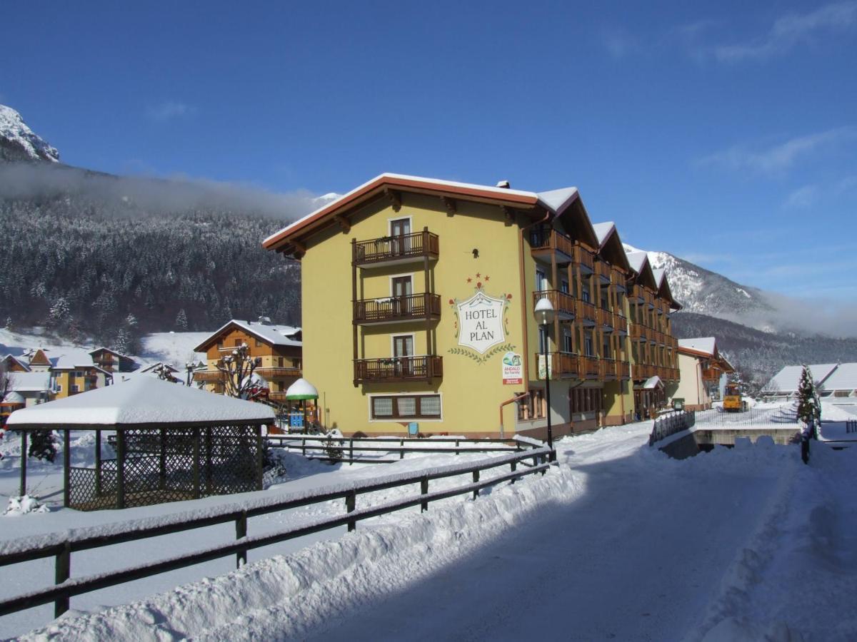 Hotel Al Plan Андало Екстериор снимка