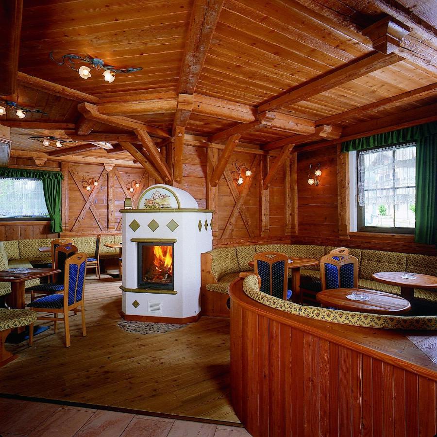 Hotel Al Plan Андало Екстериор снимка