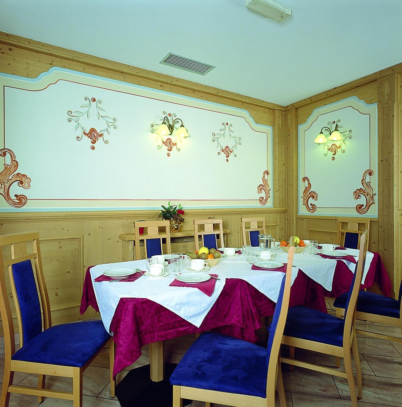 Hotel Al Plan Андало Екстериор снимка